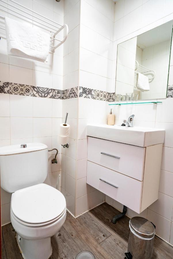 Hostal Plaza De Italia Caces エクステリア 写真