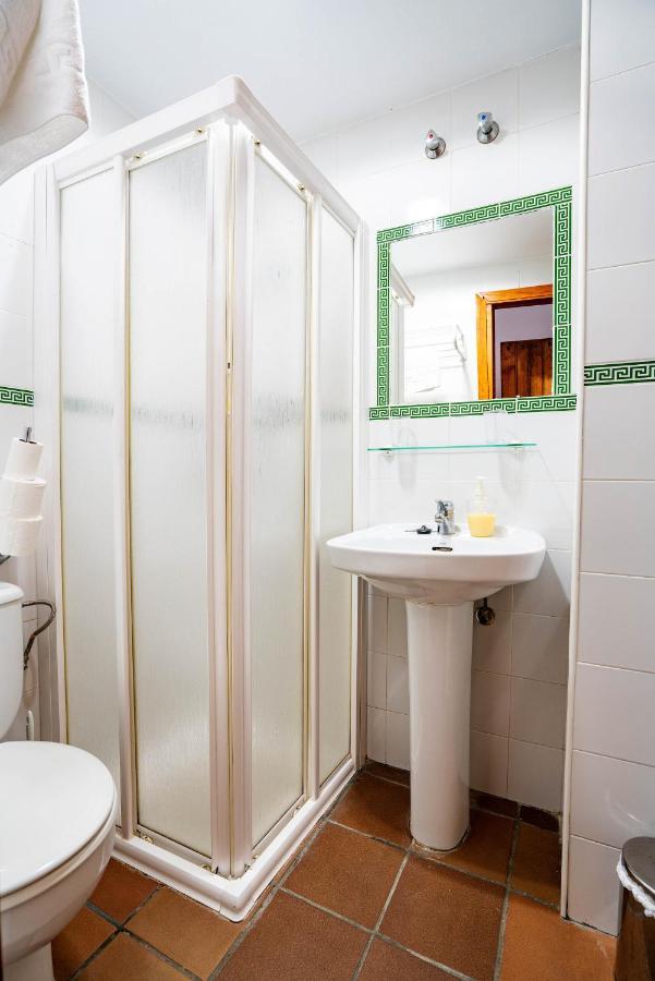 Hostal Plaza De Italia Caces エクステリア 写真