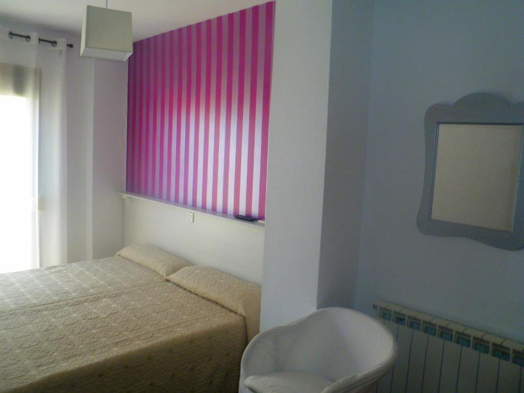 Hostal Plaza De Italia Caces エクステリア 写真